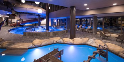 Familienhotel - Sauna - Meran und Umgebung - Family Acqua Parc mit Rutsche und Kleinkinderpool - Quellenhof Luxury Resort Passeier
