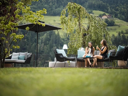Familienhotel - Pools: Außenpool beheizt - Pozza di Fassa - Quellenhof Luxury Resort Passeier