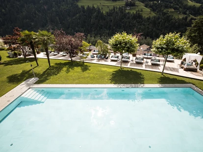 Familienhotel - Garten - St. Ulrich - Gröden - Quellenhof Luxury Resort Passeier