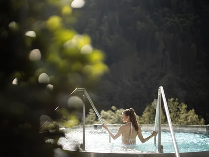 Familienhotel - Pools: Außenpool beheizt - Passeiertal - Quellenhof Luxury Resort Passeier