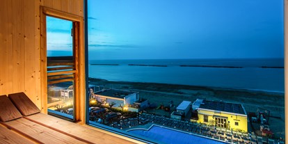 Familienhotel - Verpflegung: alkoholfreie Getränke ganztags inklusive - Pesaro - Sauna mit Meerblick - Hotel Lungomare