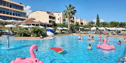 Familienhotel - Umgebungsschwerpunkt: Meer - Italien - Loano 2 Village - Hotel & Residence