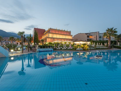 Familienhotel - Schwimmkurse im Hotel - Diano Marina (IM) - Loano 2 Village - Hotel & Residence