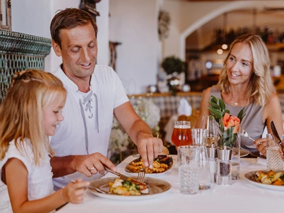 Familienhotel - Kulinarische Köstlichkeiten auf hohem Niveau für Groß und Klein - Hotel Berghof | St. Johann in Salzburg