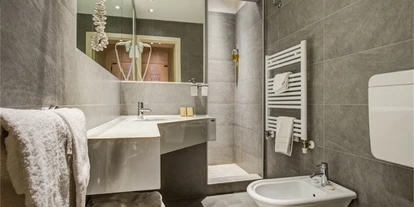 Familienhotel - Badezimmer mit Dusche - Europa Monetti LifeStyle & Family Hotel