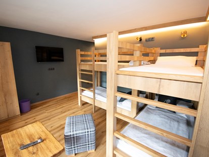Familienhotel - Preisniveau: moderat - Kinderzimmer einer großen 2 - Raum Suite für max. 8 Personen im Rosenhof - Familotel Der Böhmerwald