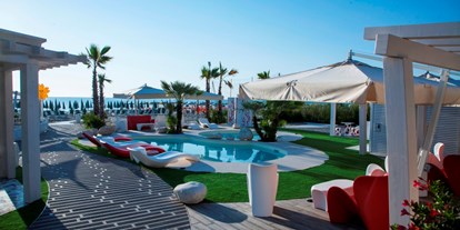 Familienhotel - Babysitterservice - Alba Adriatica - Privatstrand mit Kinderschwimmbad und Riesenwhirlpool  - Hotel Doge