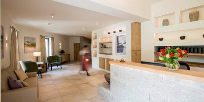 Familienhotel - Umgebungsschwerpunkt: Berg - Marling - Stilvolles Ambiente im alpin-modernen Design  - DAS GRAFENSTEIN Familienresidence & Suiten
