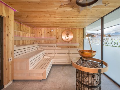 Familienhotel - Pools: Infinity Pool - Grießen (Leogang) - die HOCHKÖNIGIN Mountain Resort