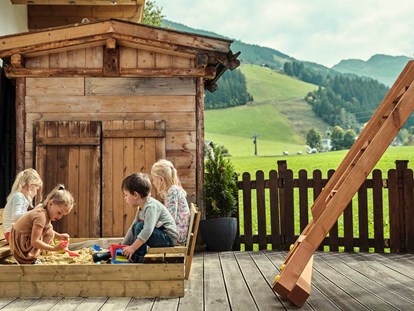 Familienhotel - Pools: Außenpool beheizt - St. Johann in Tirol - 4****S Hotel Hasenauer