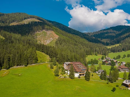 Familienhotel - Umgebungsschwerpunkt: Berg - Aich (Feldkirchen in Kärnten) - Wunderbare Alleinlage
 - Hotel St. Oswald