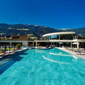 Familienhotel: SONNEN RESORT ****S
Das Familien-Wellnesshotel in Südtirol - SONNEN RESORT ****S