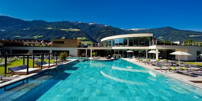 Familienhotel - Suiten mit extra Kinderzimmer - Seis am Schlern - Kastelruth - SONNEN RESORT ****S
Das Familien-Wellnesshotel in Südtirol - SONNEN RESORT ****S