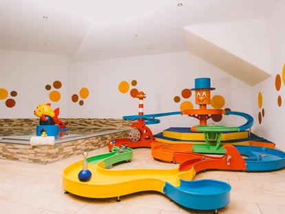 Familienhotel - Suiten mit extra Kinderzimmer - Medraz - Familienresort Buchau