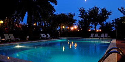 Familienhotel - Verpflegung: alkoholfreie Getränke ganztags inklusive - Giulianova Lido - Schwimmbad - Hotel Haway
