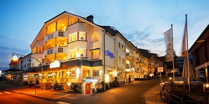 Familienhotel - Umgebungsschwerpunkt: Berg - Hessen Nord - Außenaufnahme Göbel´s Landhotel - Göbel's Landhotel