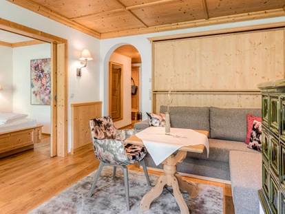 Familienhotel - Suiten mit extra Kinderzimmer - Medraz - Hotel Alpenhof