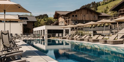 Familienhotel - Berg (Leogang) - 25-Meter Sportbecken - Hofgut Apartment & Lifestyle Resort Wagrain