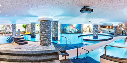 Familienhotel - Pools: Sportbecken - Schlitters - Kinderwasserwelt - Bio-Hotel Stanglwirt
