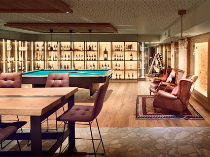 Familienhotel - Pools: Außenpool beheizt - Nauders - Wein Lounge - Feldhof DolceVita Resort