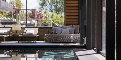 Familienhotel - Preisniveau: exklusiv - Andalo - Panorama-Hallenbad 32 °C - Feldhof DolceVita Resort