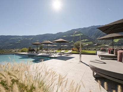 Familienhotel - Kinderbetreuung - Dimaro - Sky-Spa mit 360° Panoramablick auf die umliegende Bergwelt - Feldhof DolceVita Resort