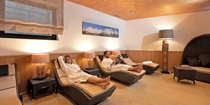 Familienhotel - Unkenberg - Liegebereich in Sauna und Dampfbad - Hotel babymio