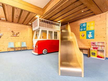 Familienhotel - Umgebungsschwerpunkt: Berg - Mösern - Spielzimmer - Kinder- & Gletscherhotel Hintertuxerhof