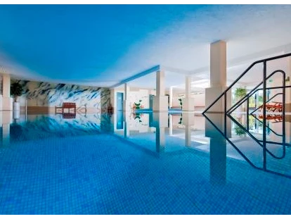 Familienhotel - Preisniveau: moderat - Drees - Hallenschwimmbad - Sporthotel Grafenwald