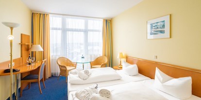 Familienhotel - Preisniveau: moderat - Peenemünde - Doppelzimmer Landseite mit Balkon. - Arkona Strandhotel