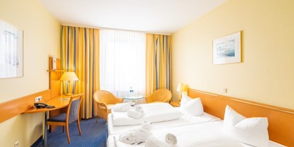 Familienhotel - Umgebungsschwerpunkt: Meer - Peenemünde - DoppelzimmerSeeseite mit Balkon. - Arkona Strandhotel