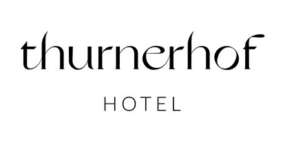 Familienhotel - Pools: Infinity Pool - Grießen (Leogang) - Logo Hotel Thurnerhof - Thurnerhof