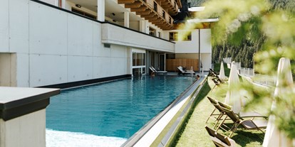 Familienhotel - Pools: Infinity Pool - Saalbach - Infinity Pool Thurnerhof  - Thurnerhof