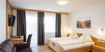 Familienhotel - Preisniveau: günstig - PLZ 9861 (Österreich) - Doppelzimmer "Auernig" - Hotel Eggerhof