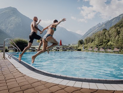 Familienhotel - Schwimmkurse im Hotel - Salzburg - Feriendorf Ponyhof