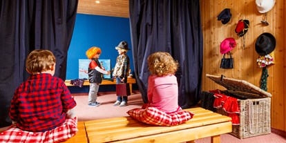 Familienhotel - Preisniveau: moderat - Graubünden - Kinderzimmer + Gamezimmer für Gross und Klein - Hotel Sport Klosters