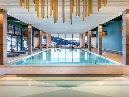 Familienhotel - Pools: Innenpool - Hochkrumbach - Unser (neurenoviertes) Hallenbad - Hotel Sport Klosters