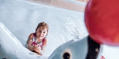 Familienhotel - Kinderbetreuung in Altersgruppen - Jochberg (Jochberg) - Kinderwasserwelt - Familienresort Ellmauhof - das echte All Inclusive ****S