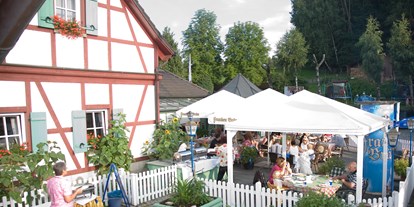 Familienhotel - Verpflegung: alkoholfreie Getränke ganztags inklusive - Bayern - Biergarten - Waldhotel Bächlein