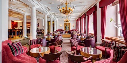 Familienhotel - Hallenbad - Pontresina - Kempinski Lobby Bar - Grand Hotel des Bains Kempinski St. Moritz