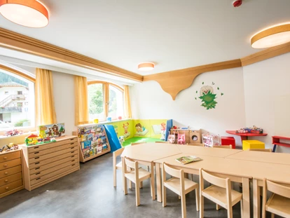 Familienhotel - Umgebungsschwerpunkt: Therme - Trentino-Südtirol - Kinderspielraum - Familienhotel Viktoria