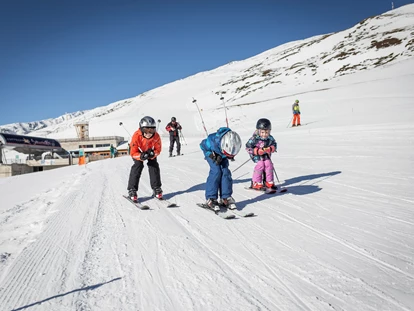 Familienhotel - Umgebungsschwerpunkt: Berg - Fai della Paganella - Skifahren - Familienhotel Viktoria