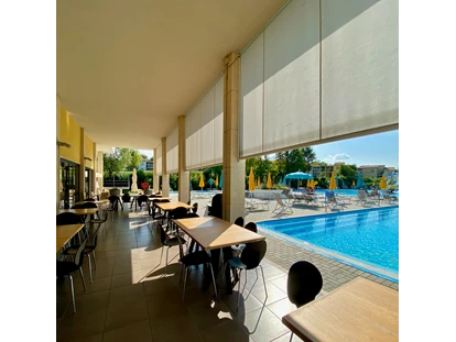 Familienhotel - Pools: Außenpool nicht beheizt - Peschiera del Garda - Restaurant - Belvedere Village