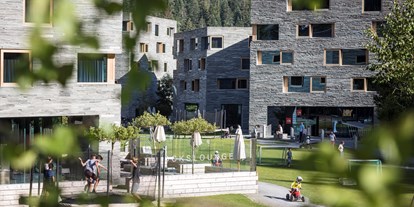 Familienhotel - barrierefrei - Graubünden - rocksresort im Sommer - rocksresort