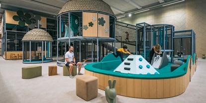 Familienhotel - Ausritte mit Pferden - Schweiz - Toddler im Superdome - Ideal für Kleinkinder - Swiss Holiday Park