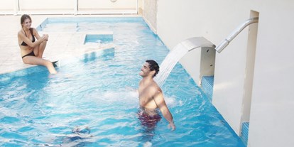 Familienhotel - Verpflegung: All-inclusive - Spanien - Jacuzzi mit Wasserfall - FAMILY HOTEL Playa Garden