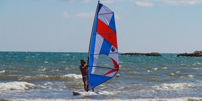 Familienhotel - Teenager-Programm - Windsurfen - Gattarella Resort