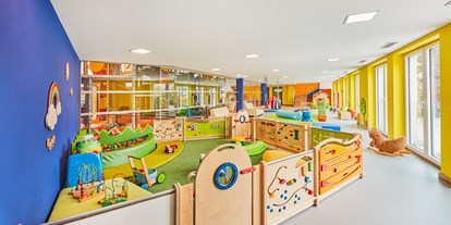 Familienhotel - Einzelzimmer mit Kinderbett - PLZ 4160 (Österreich) - Kinderclub - AIGO welcome family