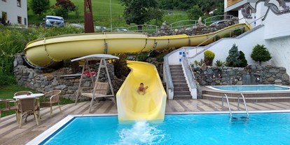 Familienhotel - Ponyreiten - PLZ 9942 (Österreich) - Pool - Hotel Glocknerhof