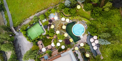 Familienhotel - WLAN - Eulersberg - Garten mit Pools,  Naturschwimmteich, Gartenrestaurant und Ballsportplatz - The RESI Apartments "mit Mehrwert"